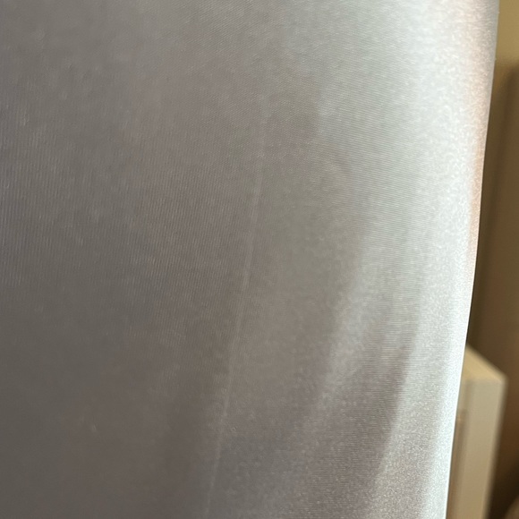 🔥SALE🔥 David's Bridal Satin Silver V-neck Waist Beaded Dress Gown size 2 - Picture 12 of 13